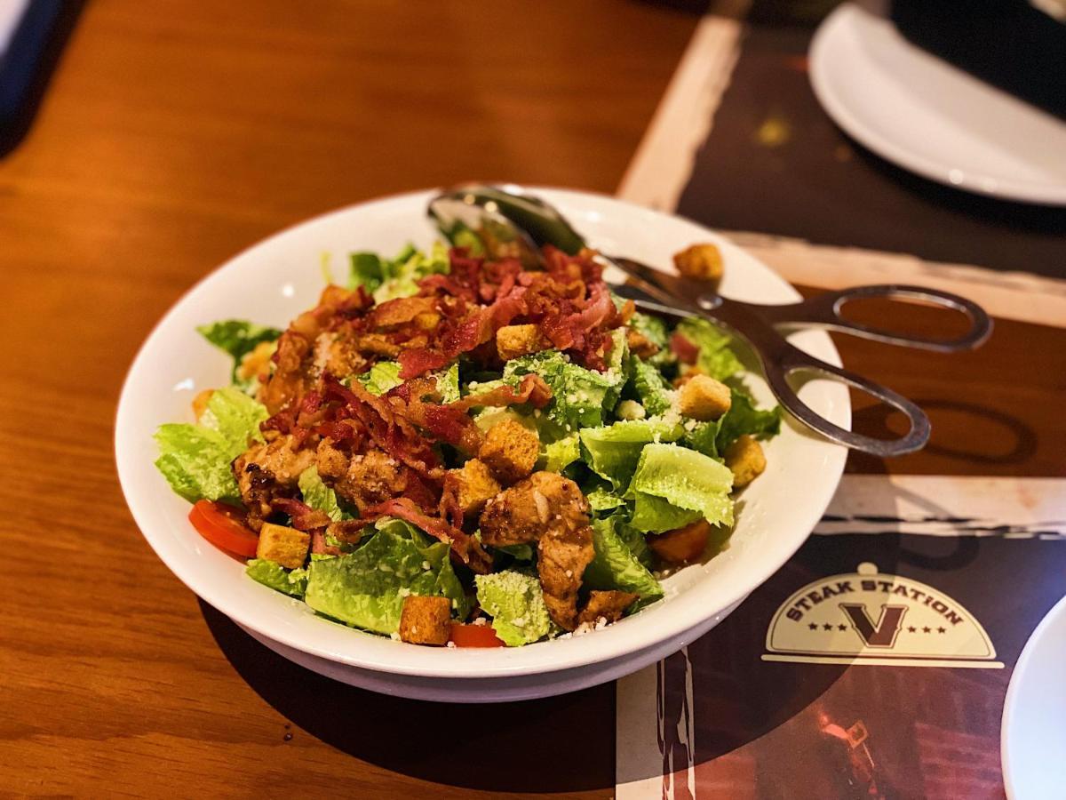 Thien Ha Hotel 투저우못 외부 사진